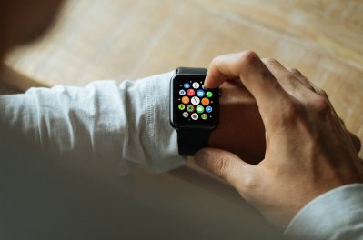 Продажи носимых устройств выросли в 3 раза